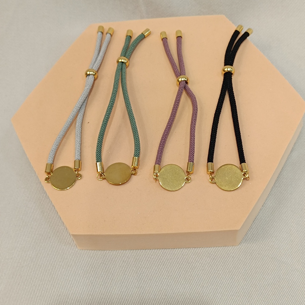 Pulsera Cordón Medalla Grabable Dorado (+ COLORES)