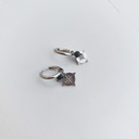 Arito Charm Estrella Brújula Con Piedra Plateado