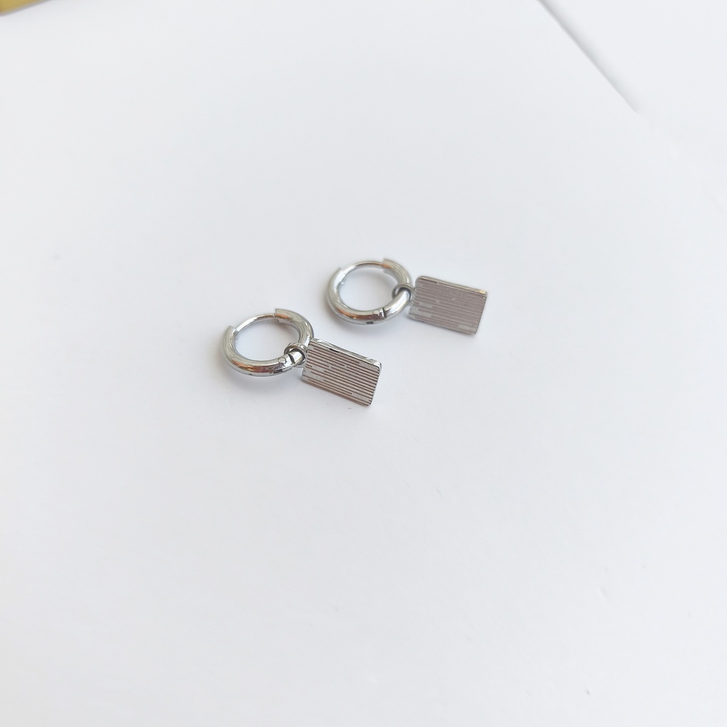 Arito Charm Rectángulo Plateado