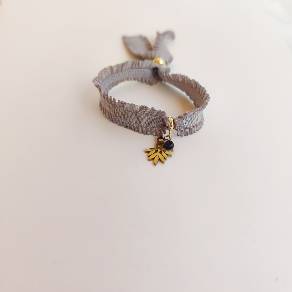 Pulsera Cinta Volante Gris Hoja (Dorado)