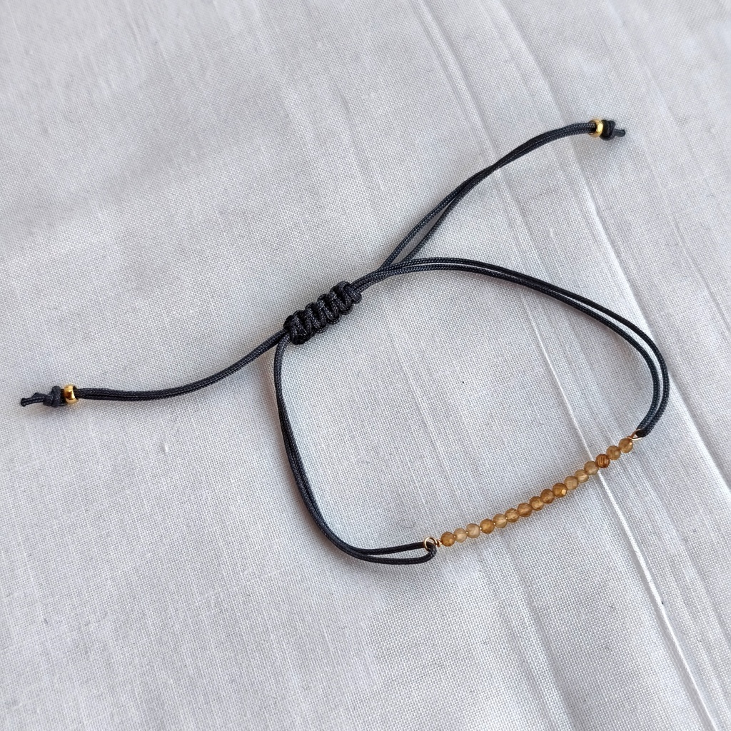 Pulsera Macramé Piedras Azul Naranja (Dorado)