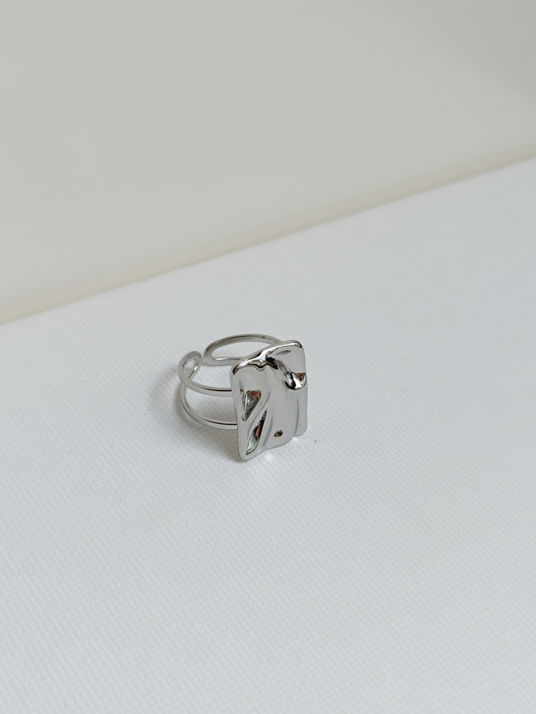 Anillo Cuadrado Waves Plateado