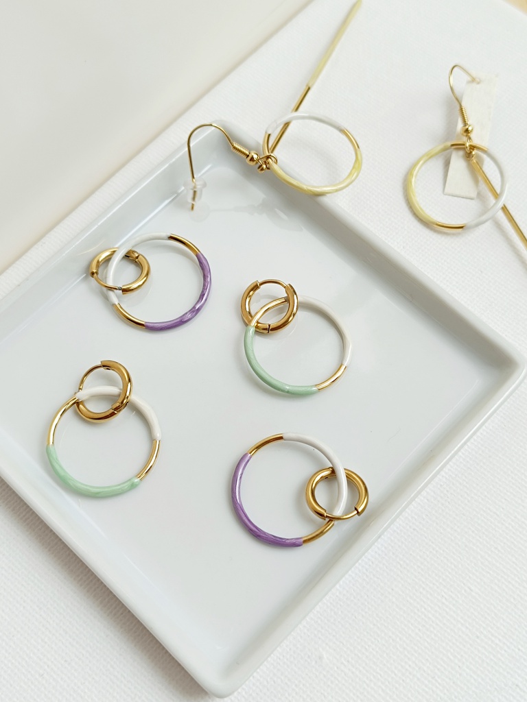 Pendientes Aro Esmaltado Verde Pastel-Blanco Dorado