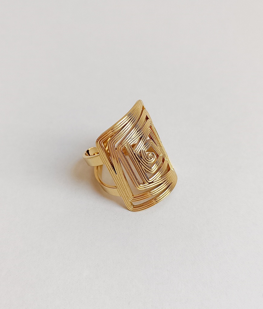 Anillo Ancho Espiral Cuadrada Con Textura Dorado