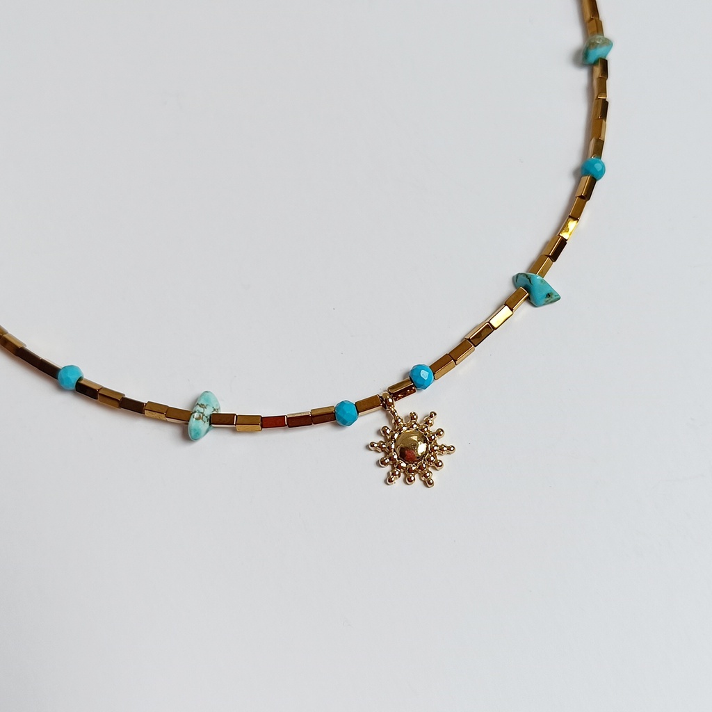 Collar Cadena De Pedrería Charm Sol Dorado