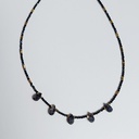 Collar Cadena De Pedrería Negro y Dorado con Piedras