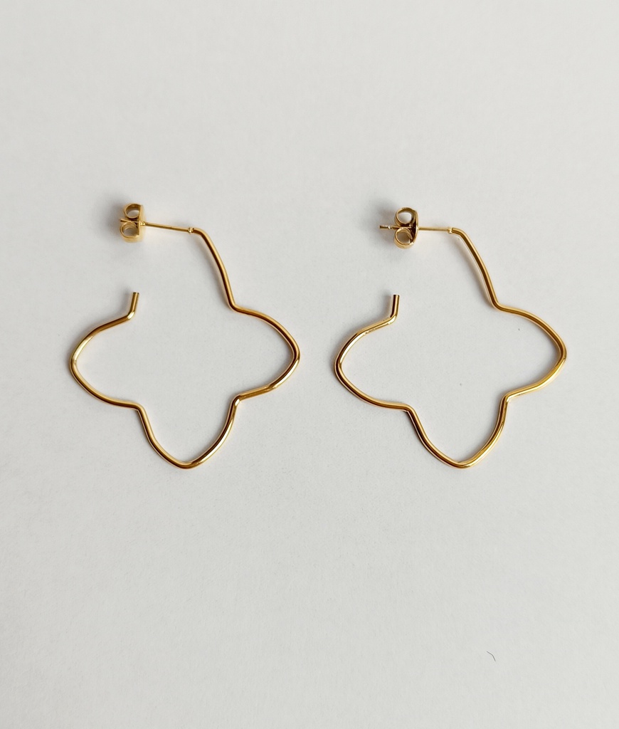 Pendientes Aro Trébol Minimalista Dorado