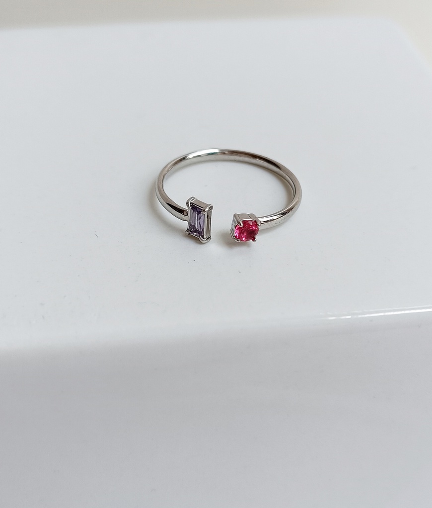 Anillo Plateado Doble Circonita Rectangular Fucsia y Blanco