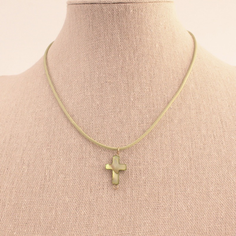 Collar Cruz Verde