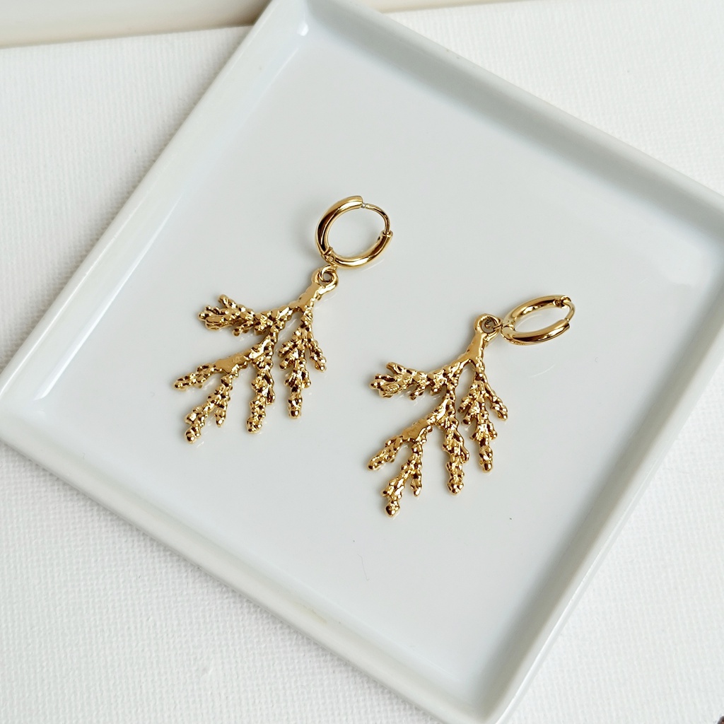 Pendientes Arito Coral Dorado