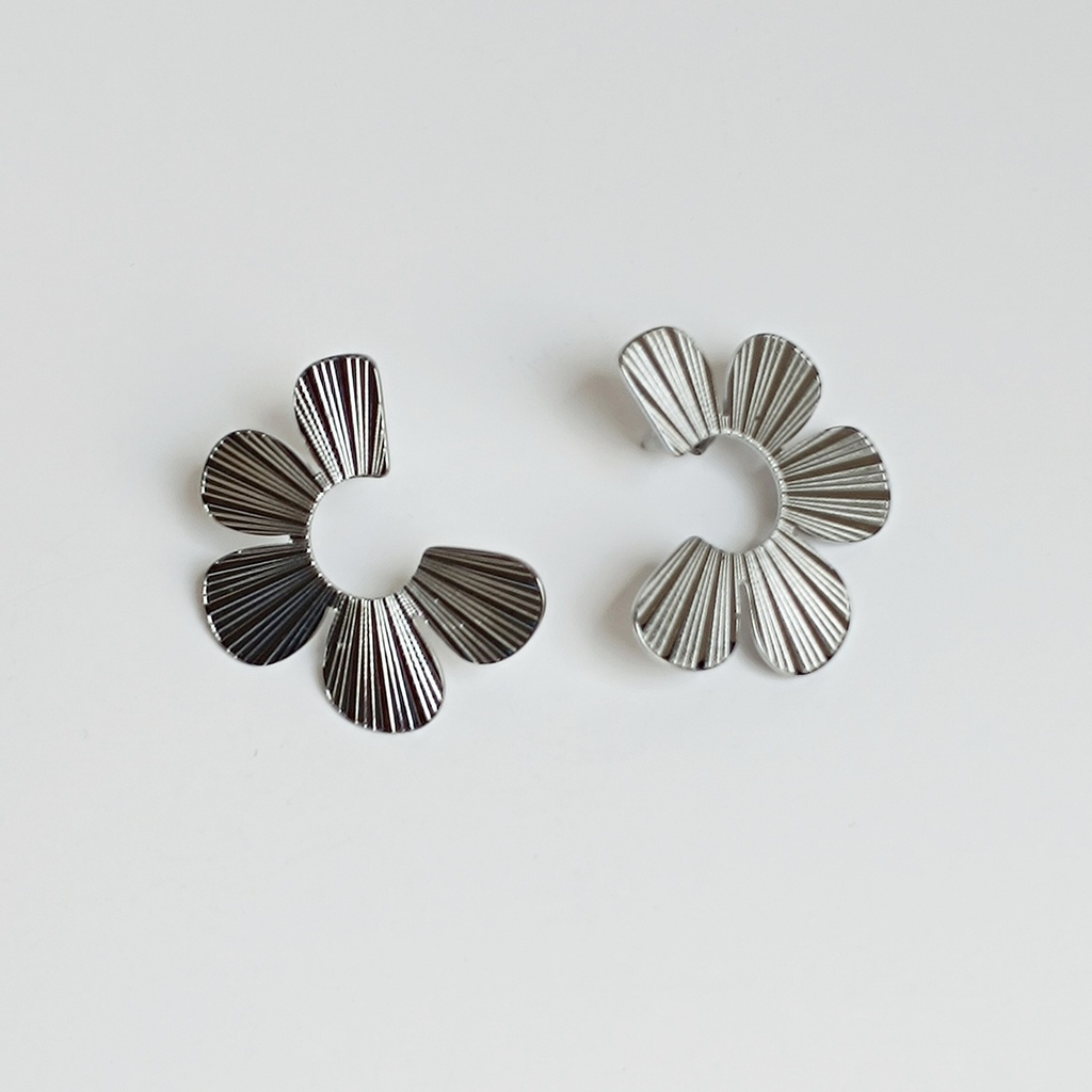 Pendientes Semi Flor Plateado