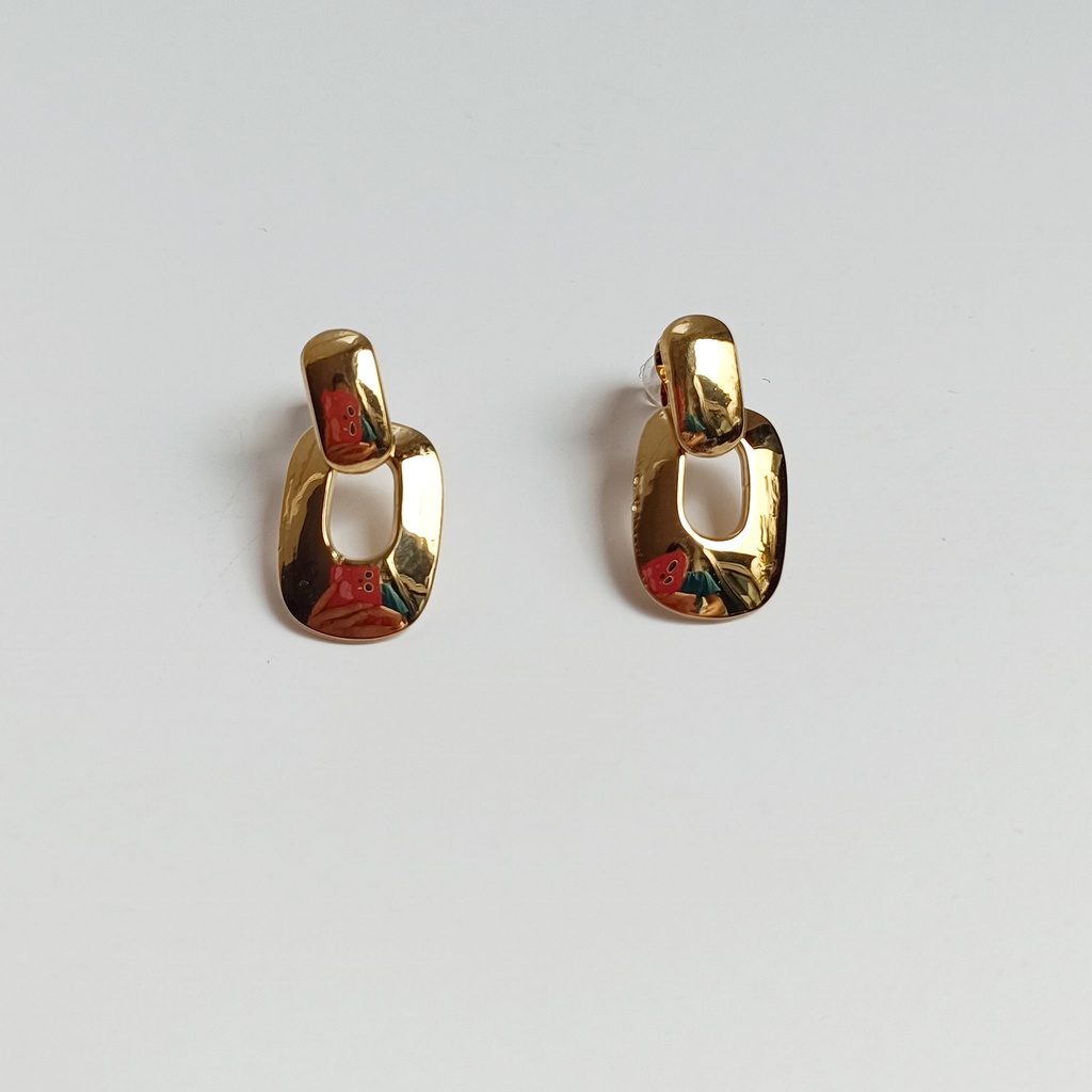 Pendientes Cuadrado Pequeño Ancho Dorado