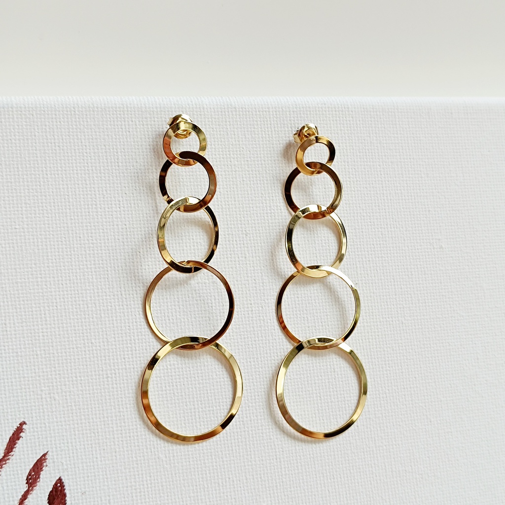 Pendientes Largos Círculos Dorados
