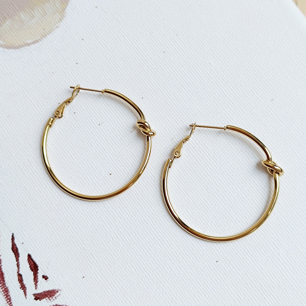Pendientes Aro Fino Con Nudo Dorado