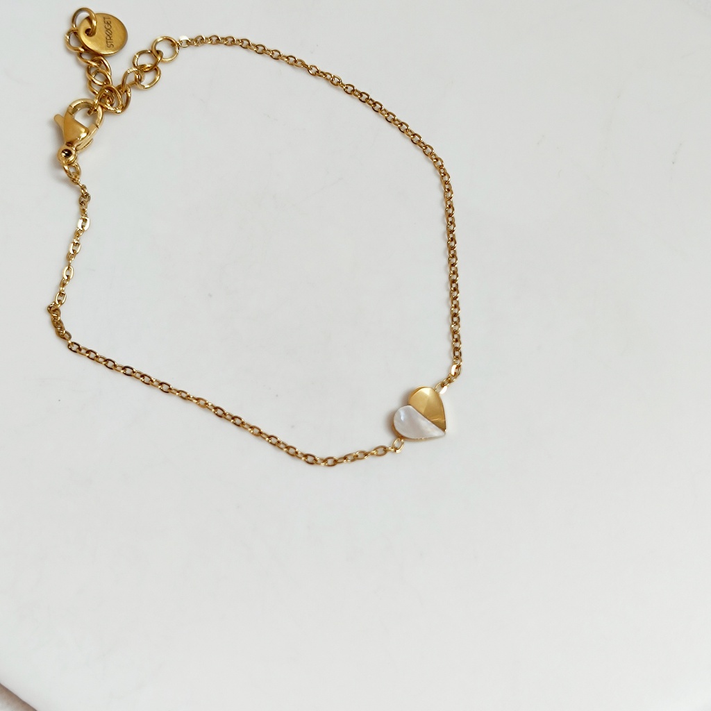 Pulsera Corazón Medio Perlado Dorado