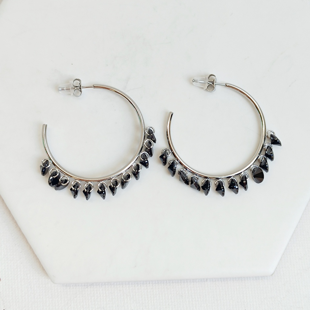 Pendientes Semi Aro Cuentas Negras Plateado
