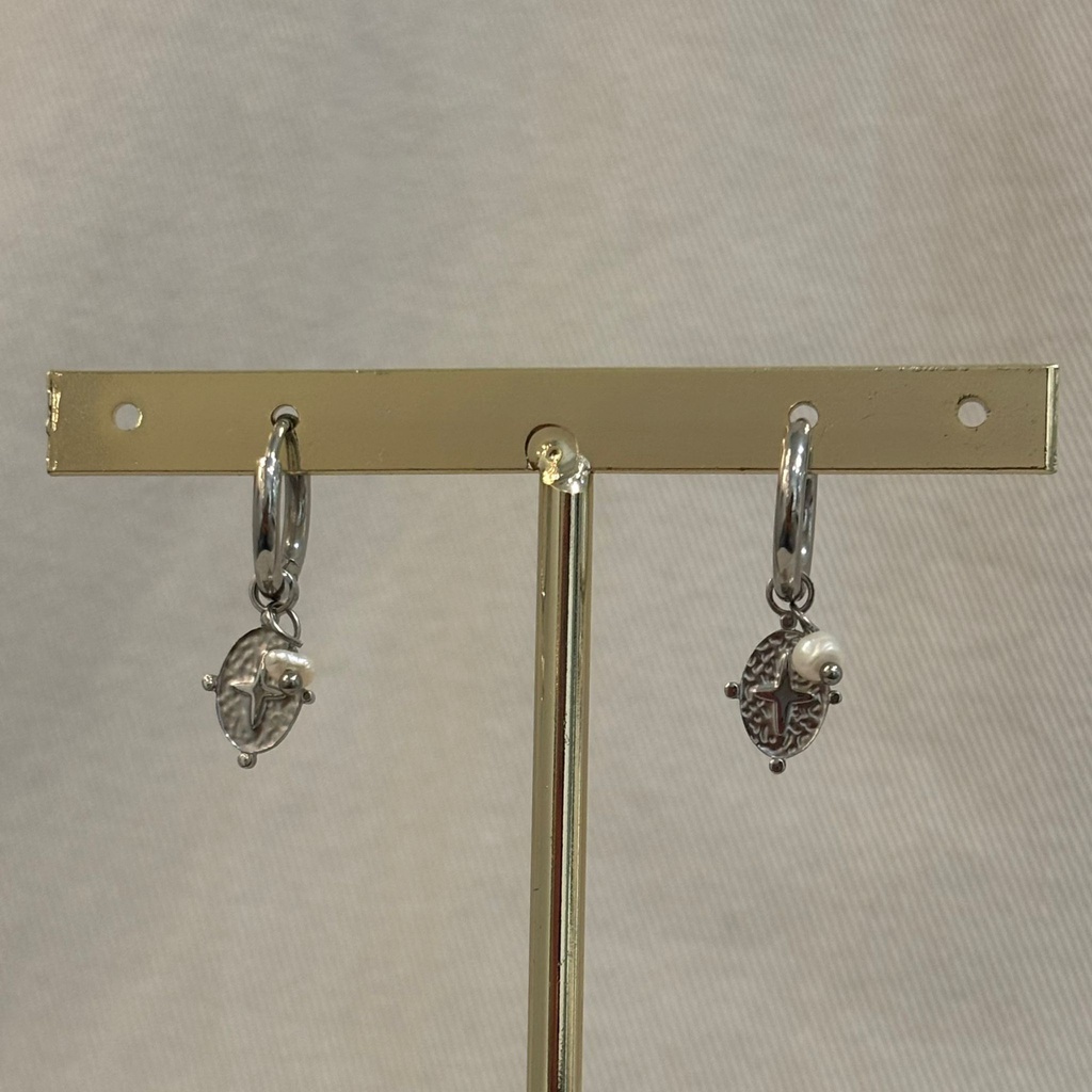 Arito Charm Medalla Cruz Con Perla Plateado