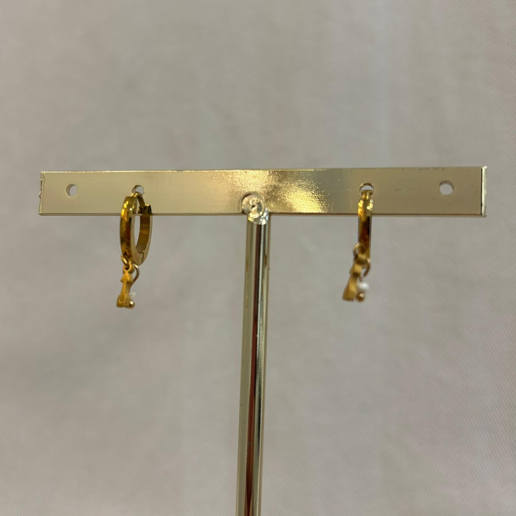 Arito Charm Flecha Con Perla Dorado