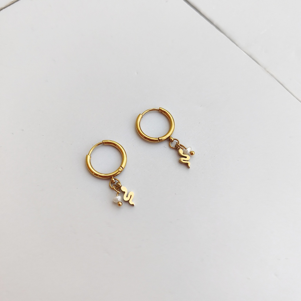 Arito Charm Serpiente Con Perla Dorado