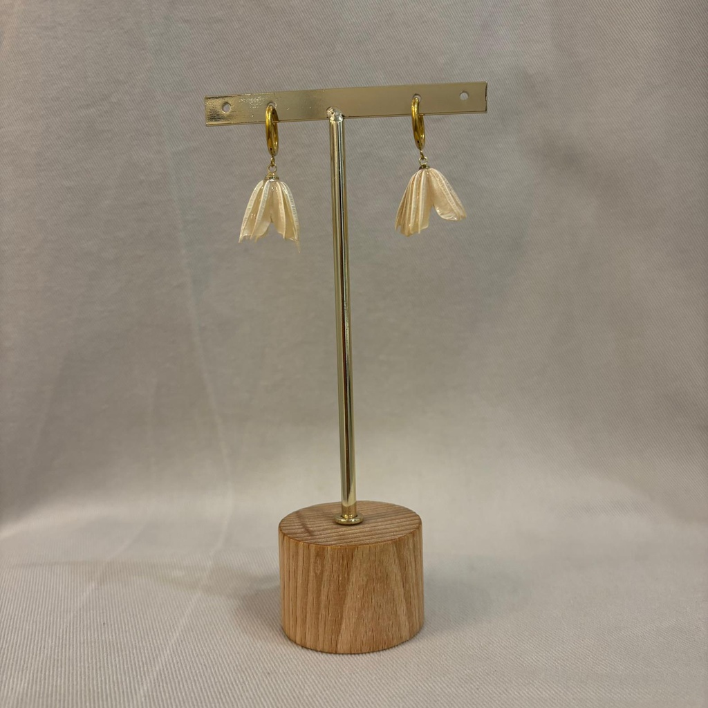 Pendientes Aro Flor Natural Resina Crema Dorado
