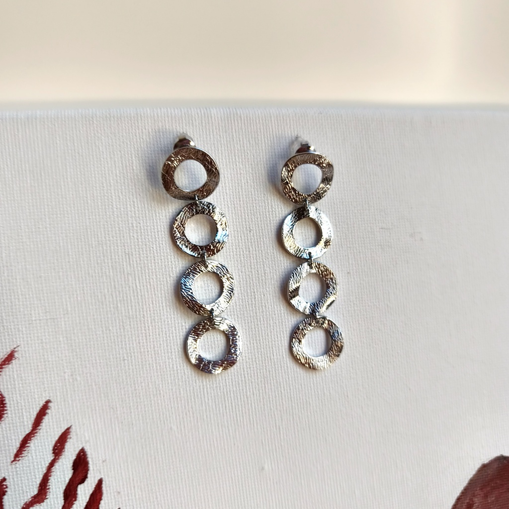 Pendientes Cuatro Círculos Textura Plateado