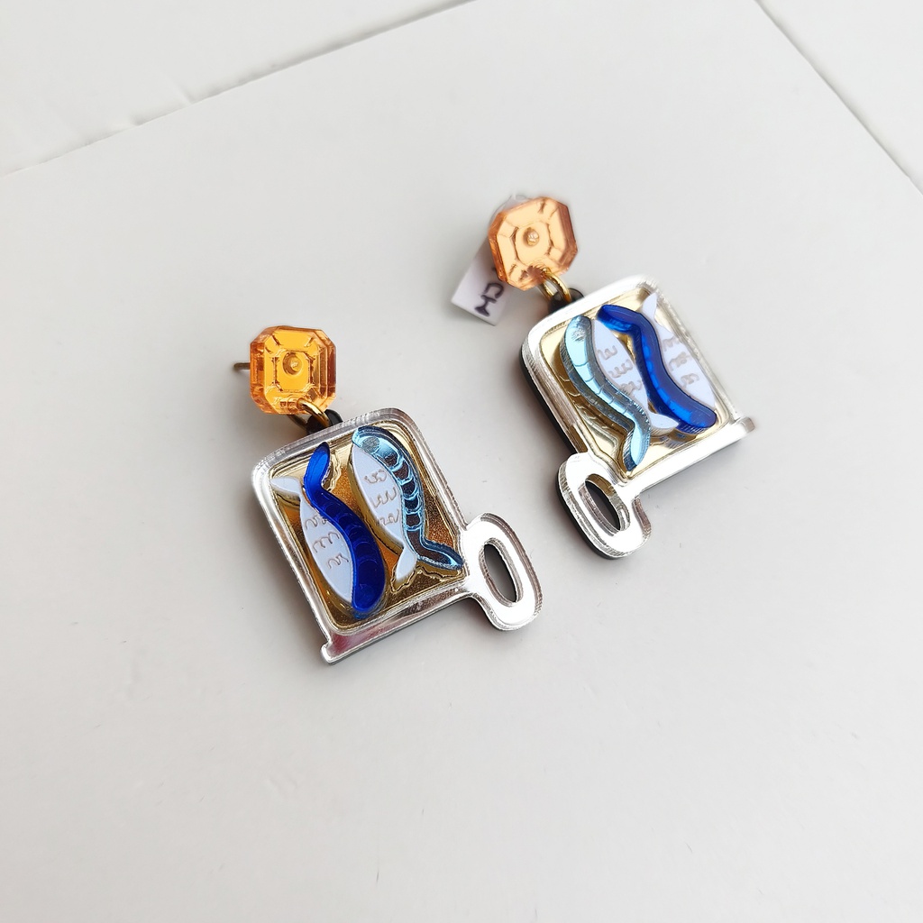 Pendientes Lata Sardinas Corazón Metacrilato