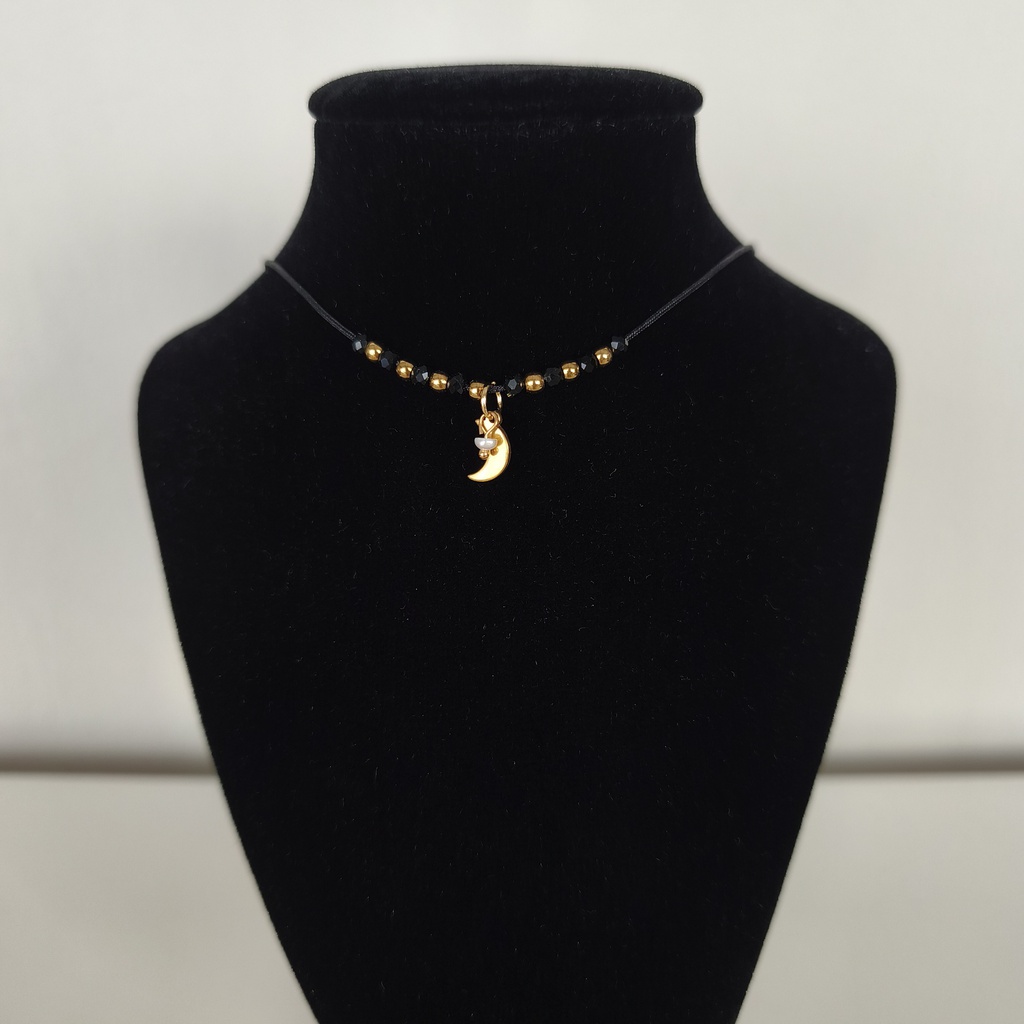 Collar Cuerda Macramé Negro Luna (Dorado)