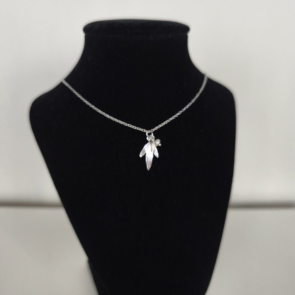 Collar Hoja Perlita (Plateado)