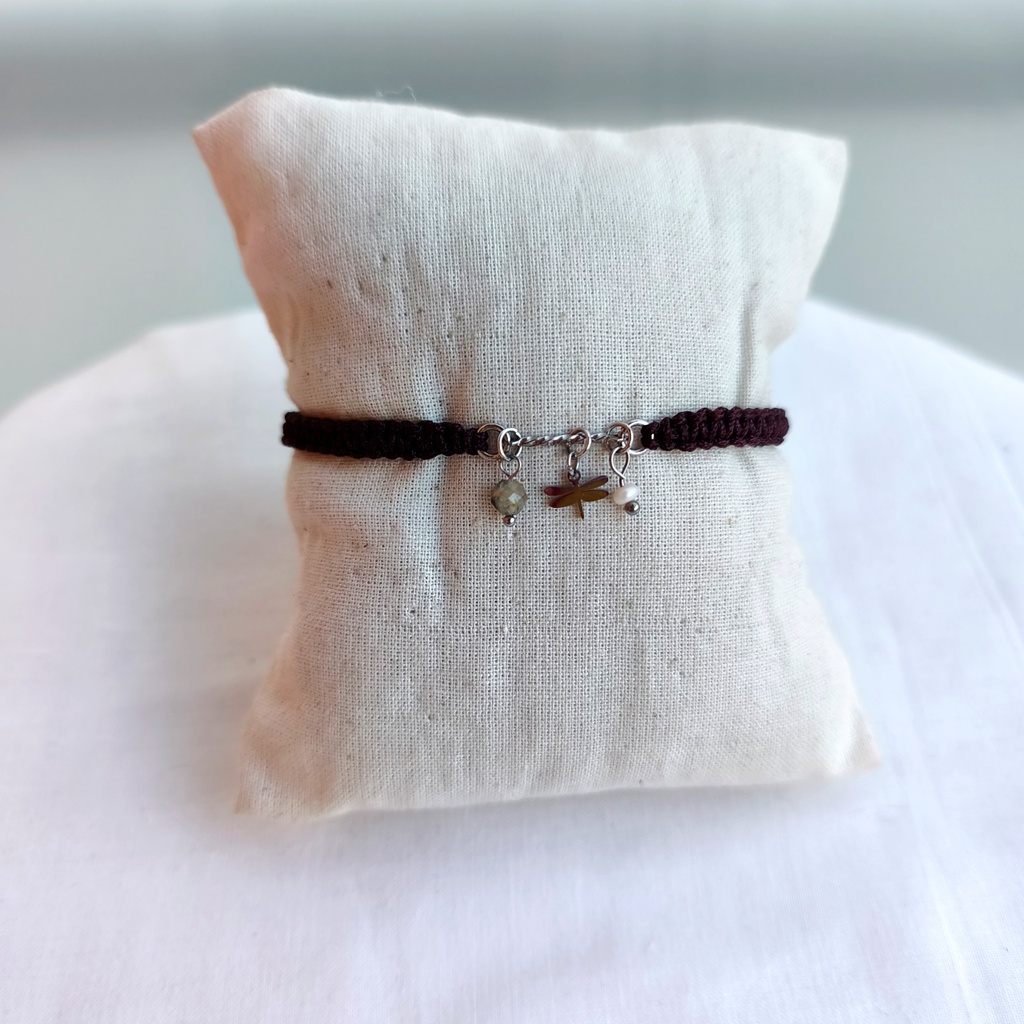 Pulsera Trenzada Marrón Triple Charm Libelula (Plateado)