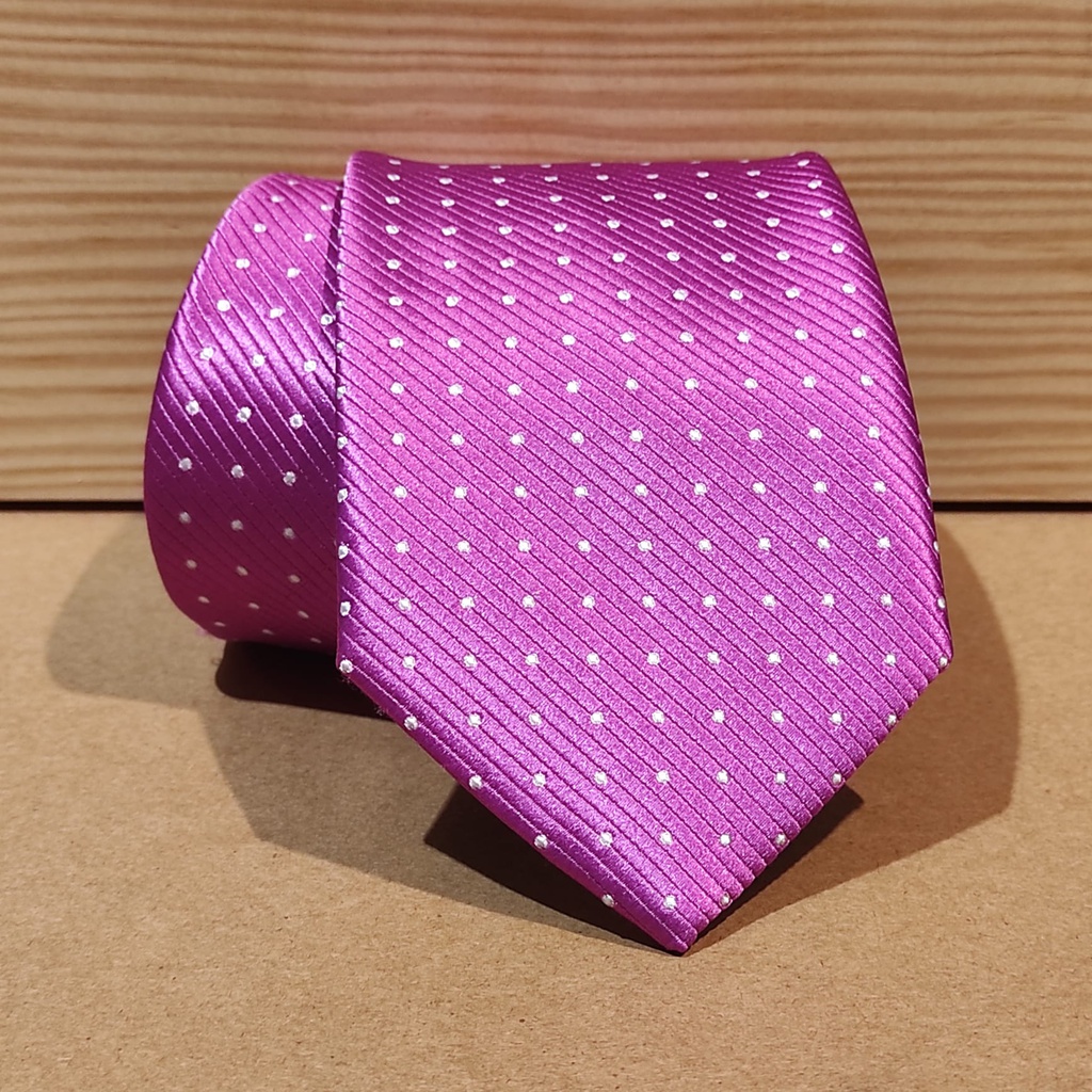 Corbata rosa fucsia con puntitos blancos