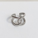 Anillo Cruce Ancho Plateado