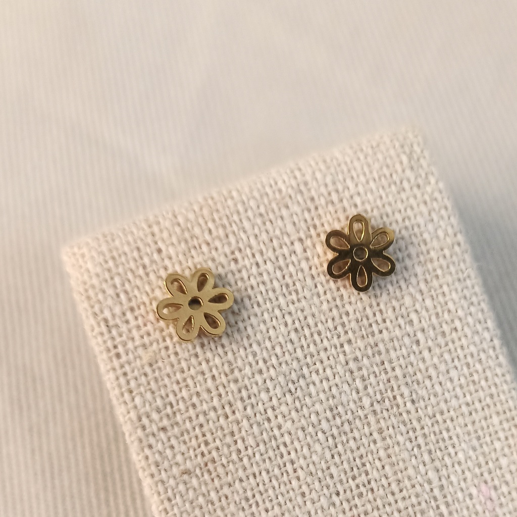 Pendientes Flor Silueta Dorado