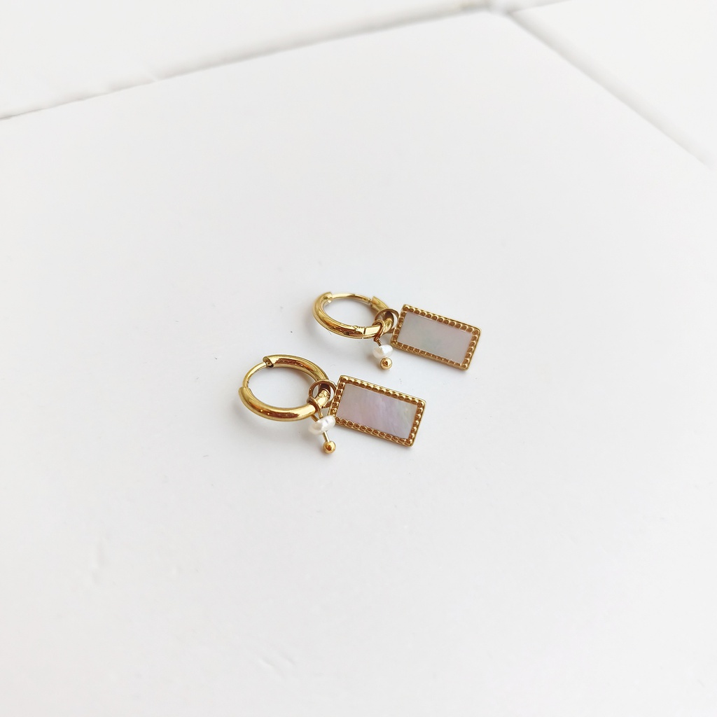 Arito Charm Rectangulo Nacar Dorado