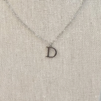 Collar Inicial Plateada Plana y Fina Letra "D"