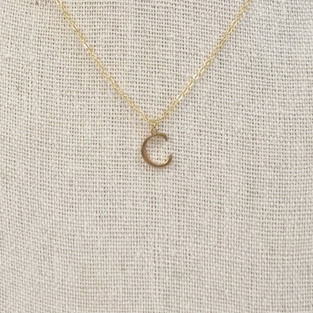 Collar Inicial Dorada Plana y Fina Letra &quot;C&quot;