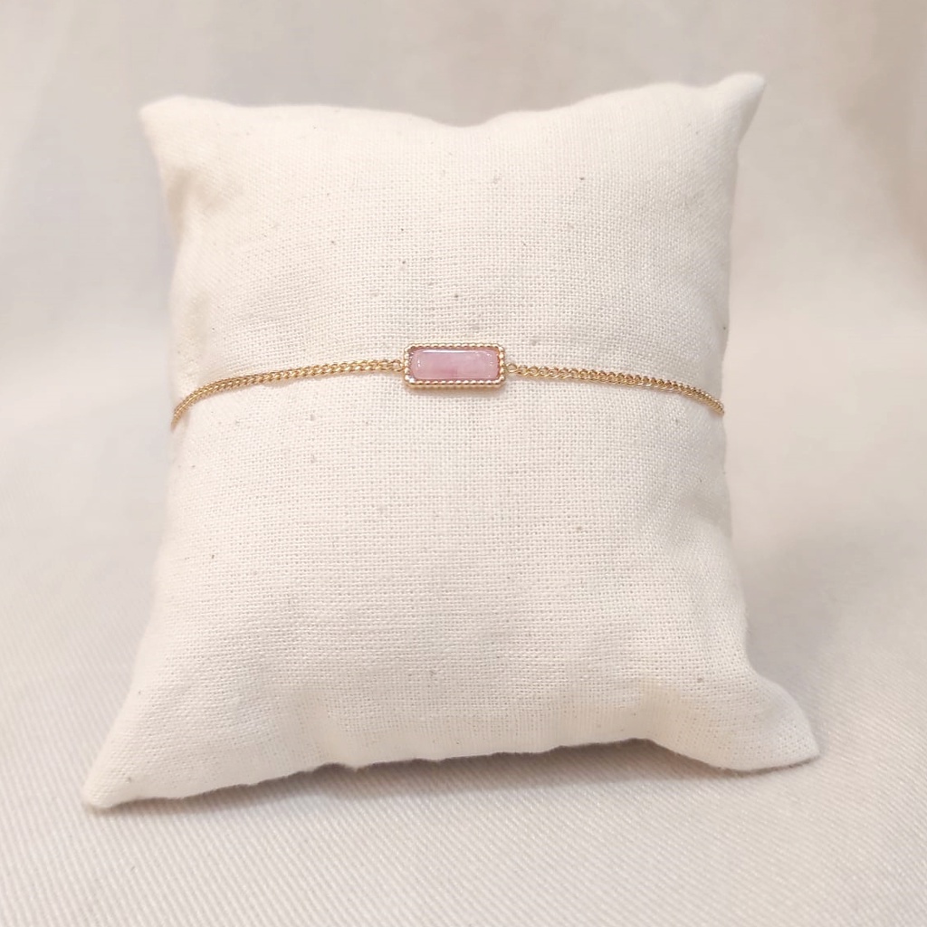 Pulsera Piedra Rosa Rectangular Dorada