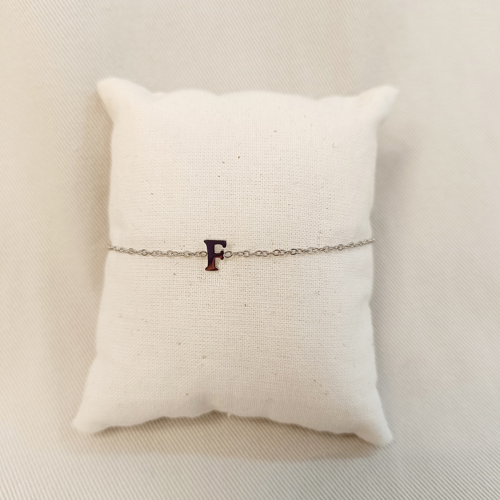 Pulsera Inicial Plateada Letra &quot;F&quot;