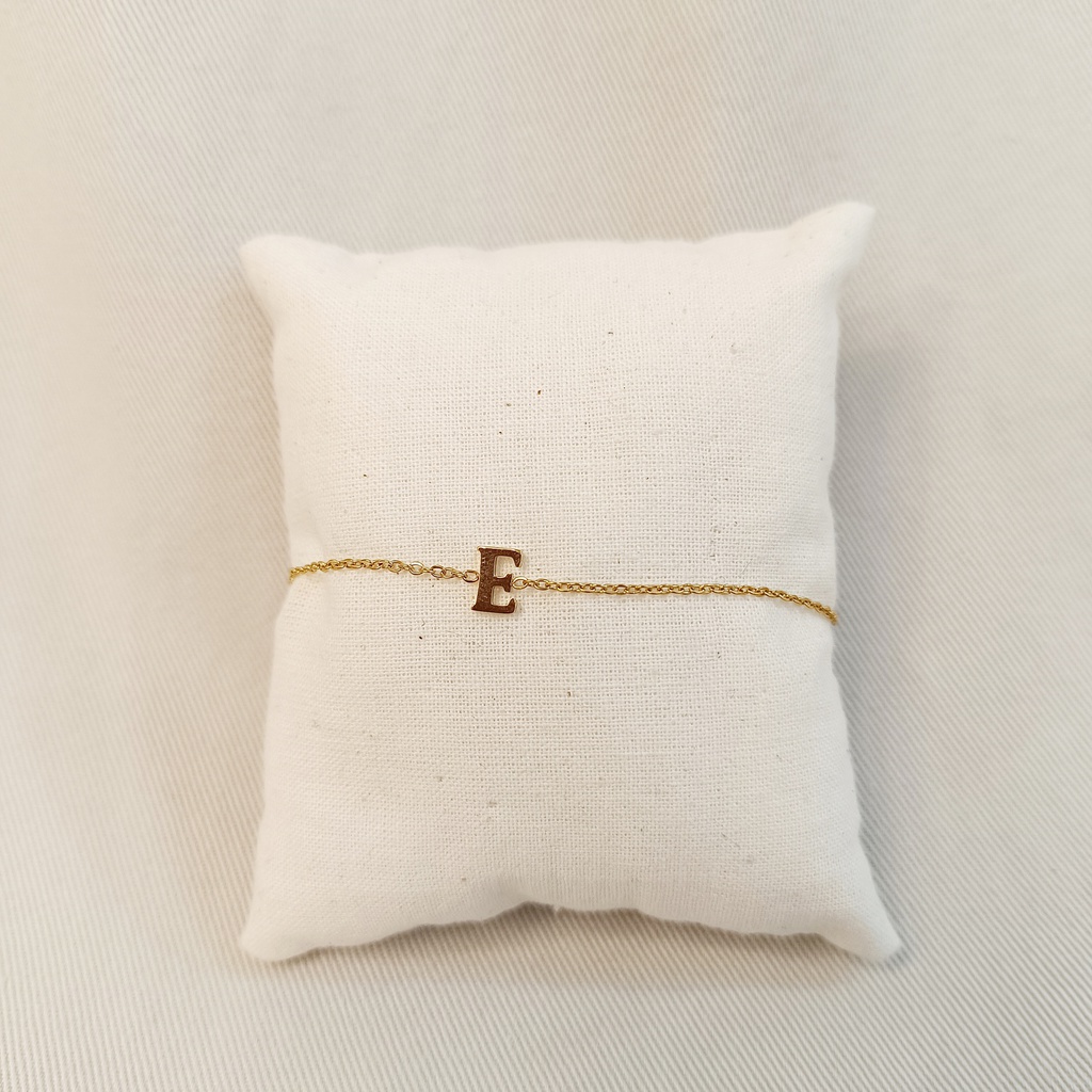 Pulsera Inicial Dorada Letra &quot;E&quot;