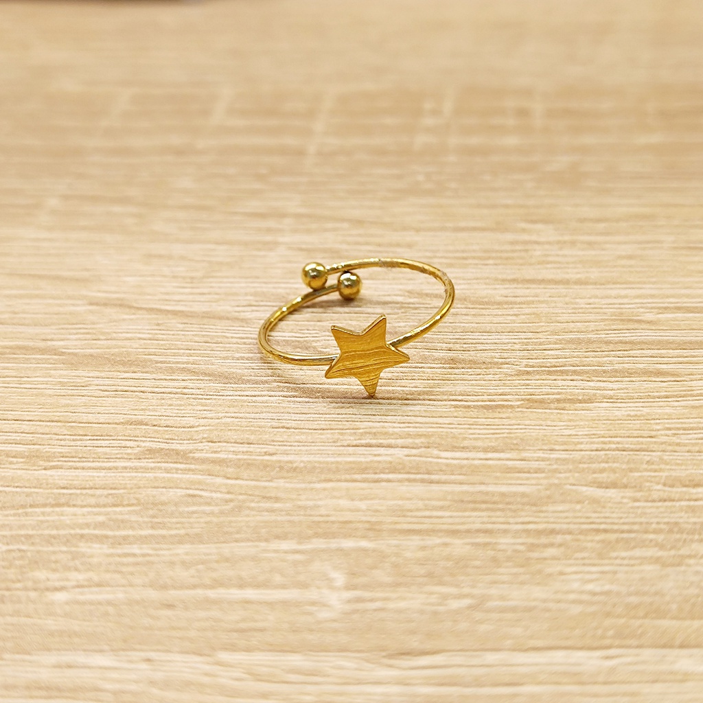 Anillo Fino Dorado Estrella