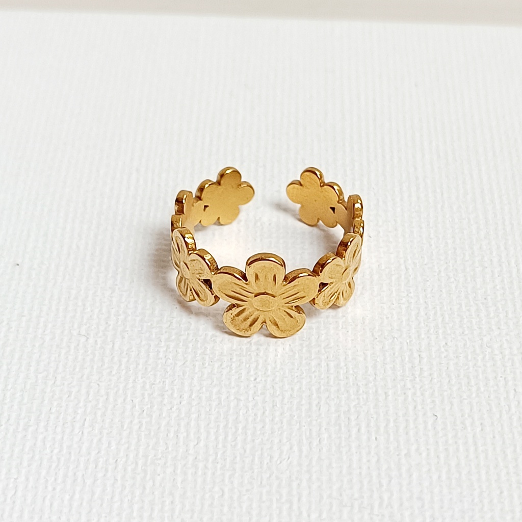 Anillo Flores Relieves Dorado