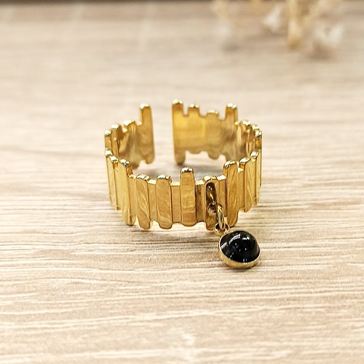 Anillo Colgante Negro Dorado