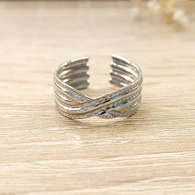 Anillo Ancho Cruzado Plateado