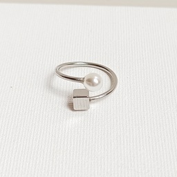 Anillo Cubo y Perla (Plateado)