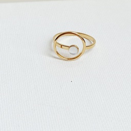 [J25199Y] Anillo Círculo Con Perla Dorado
