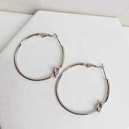 Pendientes Aro Fino Con Nudo Plateado