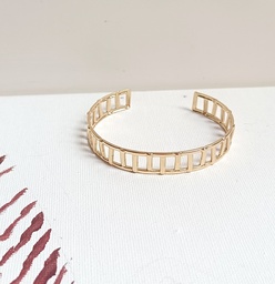 Brazalete Cuadrados Entrelazado Dorado