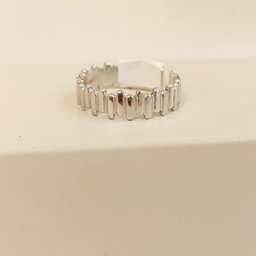 Anillo Tiras Asimétricas Plateado