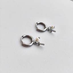 Arito Charm Cruz Con Perla Plateado
