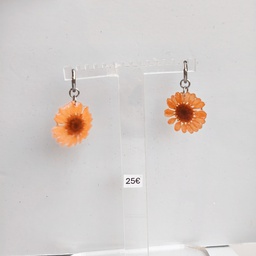 Pendientes Aro Flor Natural Resina Margarita Naranja Plateado