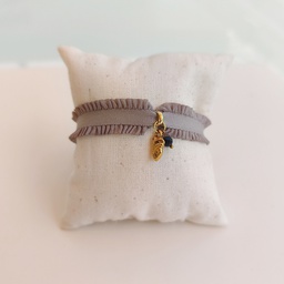 Pulsera Cinta Volante Gris Corazón 3D (Dorado)